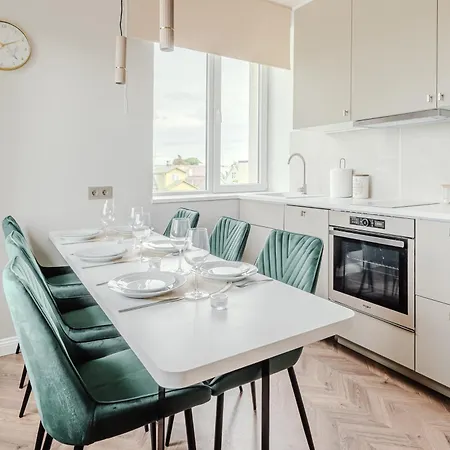 Cozy Modern Apartment *